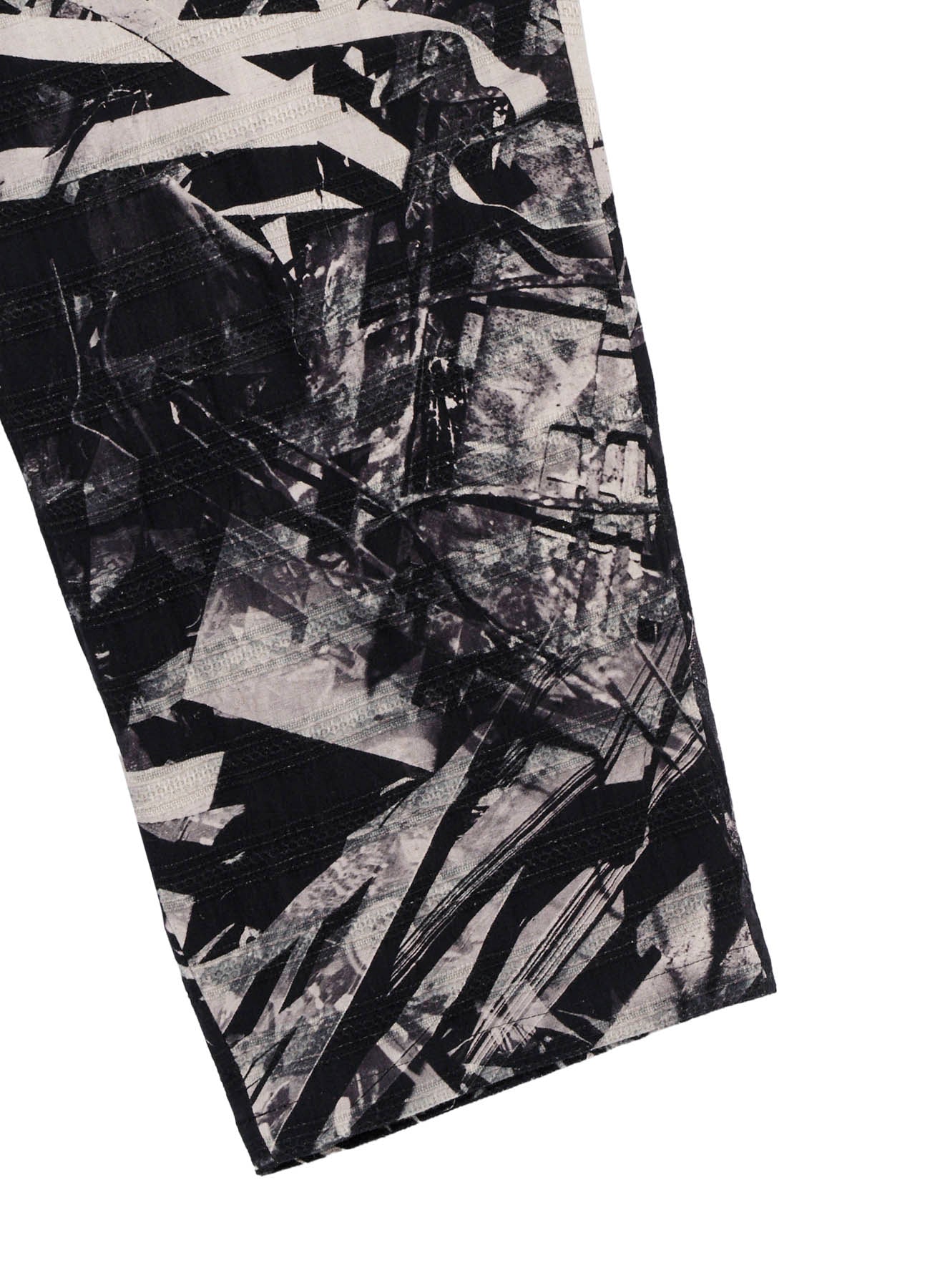 MONOCHROME SCRAP PATTERN PRINTED DRAWSTRING WAIST PANTS