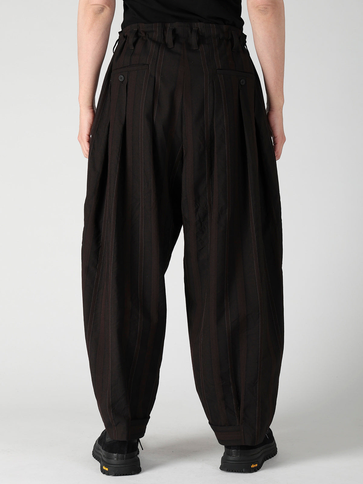WOOL SATIN ST STRIPE WIDE TUCK PANTS