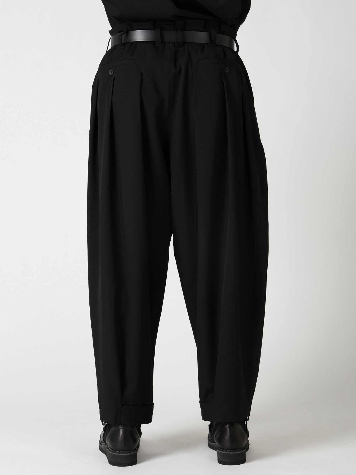 WOOL GABARDINE HEM TAB WIDE TUCK PANTS