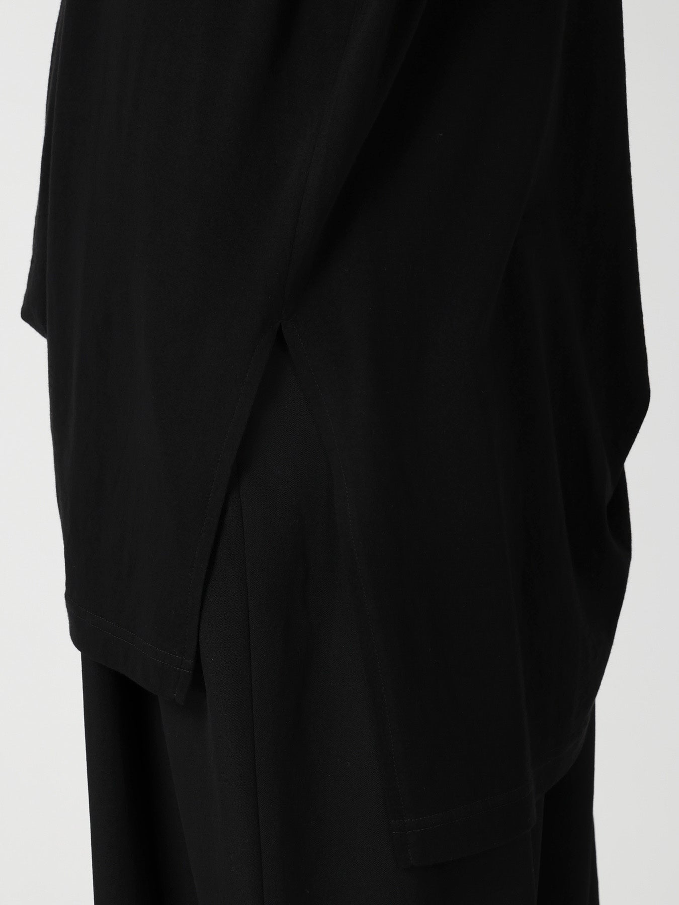 COTTON CASHMERE SINGLE JERSEY ASSYMETRY HEM SS TEE – THE SHOP
