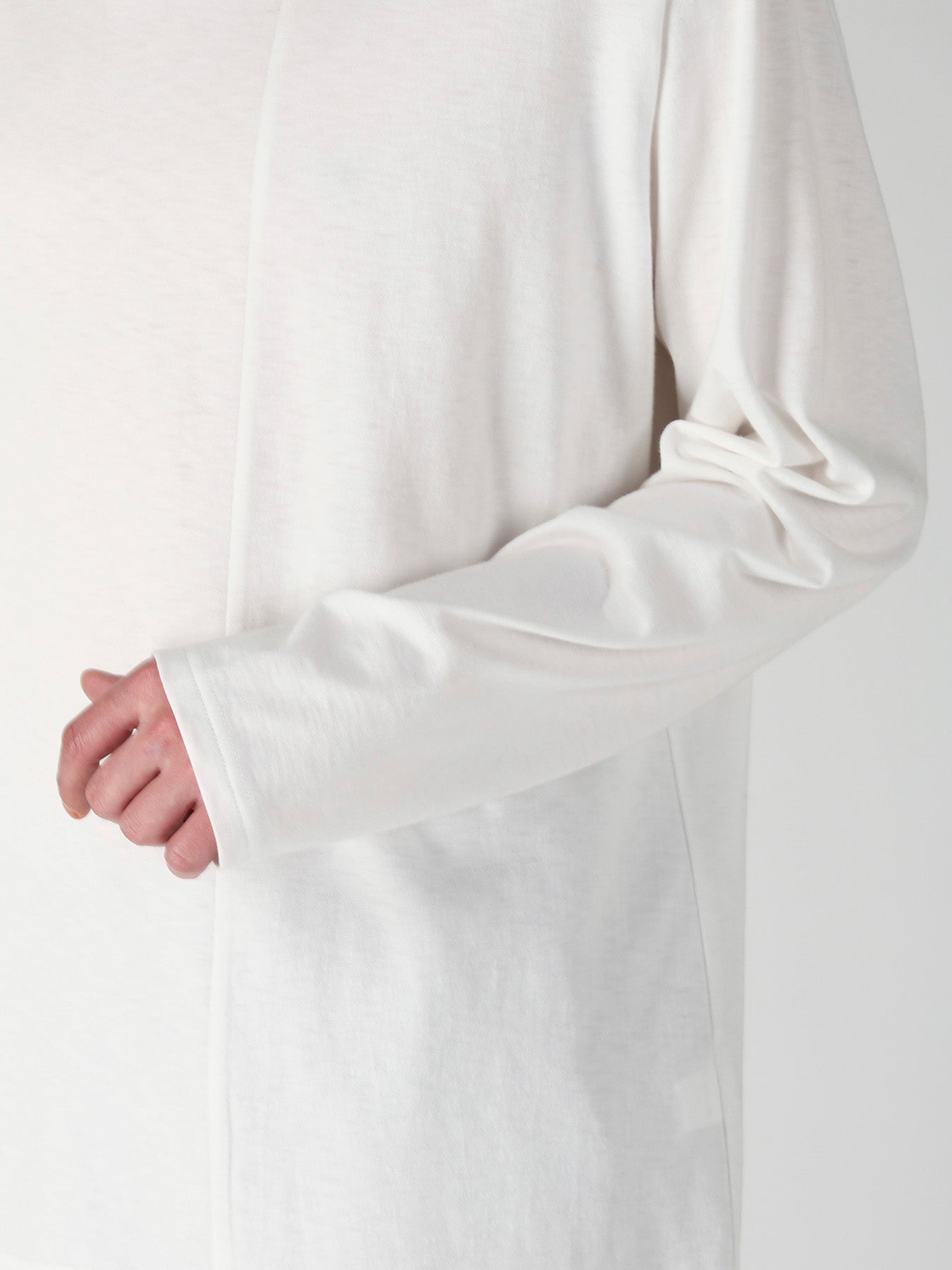 SUPIMA COTTON SINGLE JERSEY UNBALANCED HEM LONG SLV PO