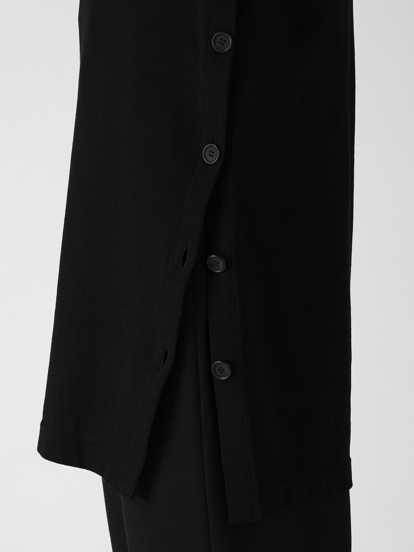 14.5 SINGLE JERSEY  SIDE SLIT HIGH NECK PO