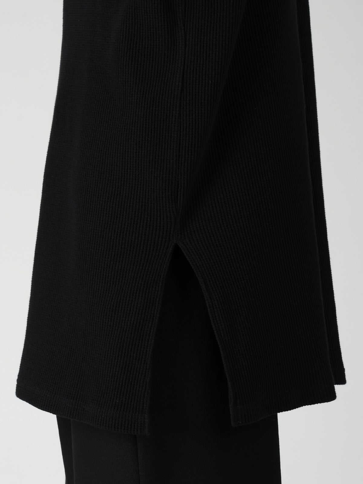 WAFFLE THUMBHOLE LONG SLEEVE HOODIE