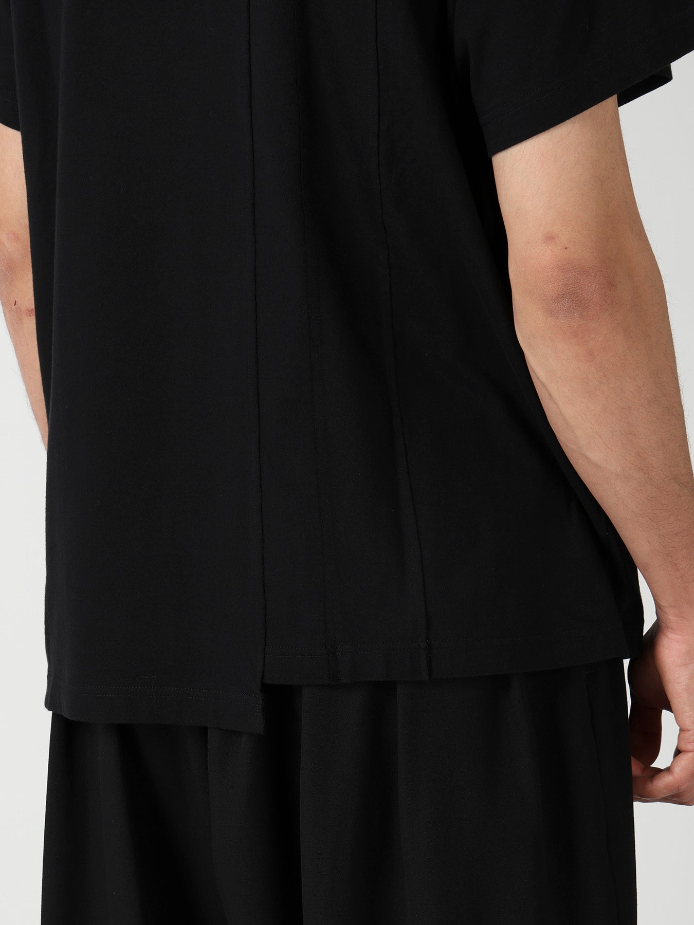SOFT SINGLE JERSEY RE VERTICAL PANEL SHORT SLEEVE T