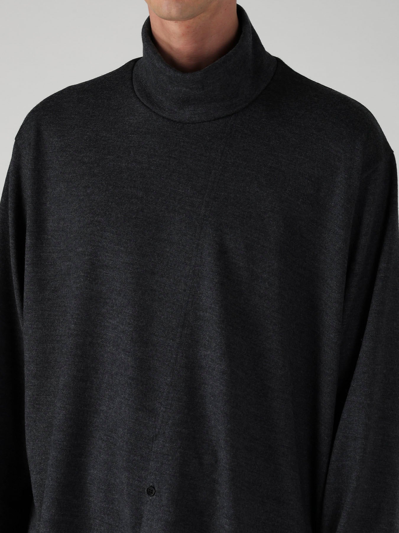 MILLED SINGLE JERSEY RE DIAGONAL HIGH NECK LONG SLEEVE – THE SHOP