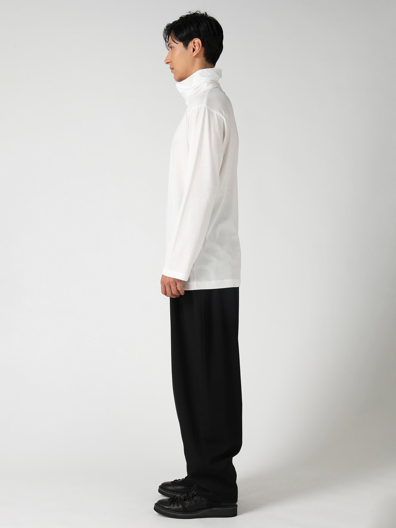 SOFT SINGLE JERSEY TURTLE NECK LONG SLEEVE TEE
