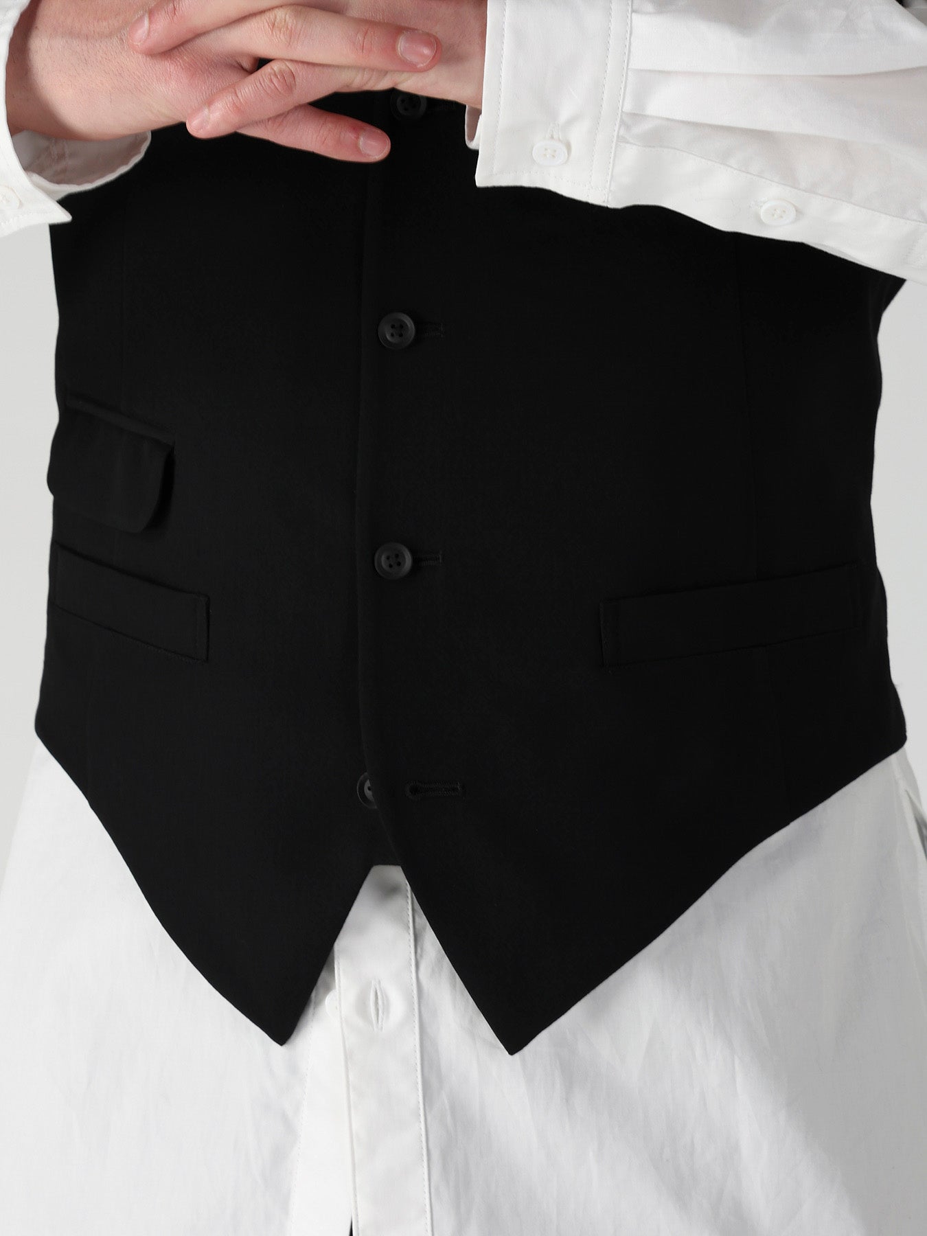 WOOL GABARDINE CHANGE POCKET VEST