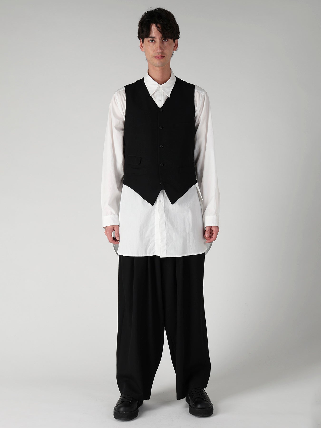 WOOL GABARDINE CHANGE POCKET VEST