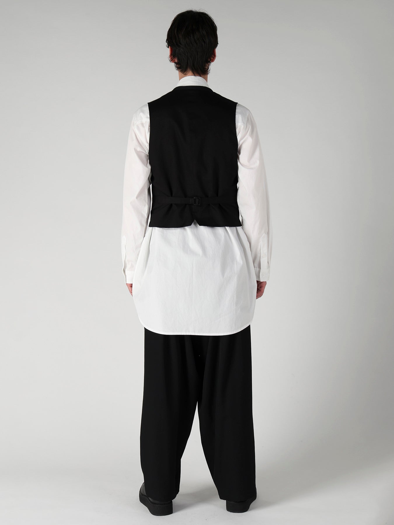 WOOL GABARDINE CHANGE POCKET VEST