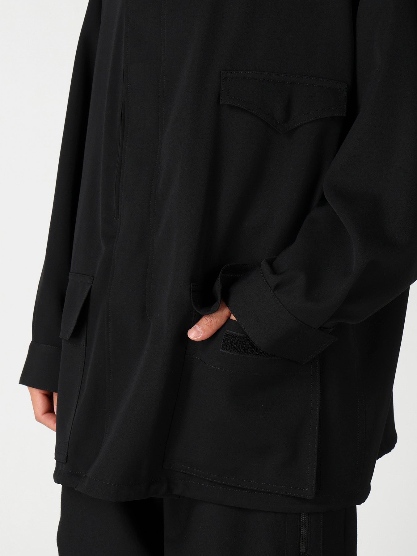 WOOL GABARDINE PACKABLE HOOD BLOUSON
