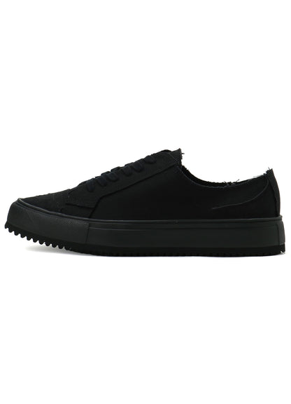 C/9 CANVAS A LOW TOP SNEAKER A