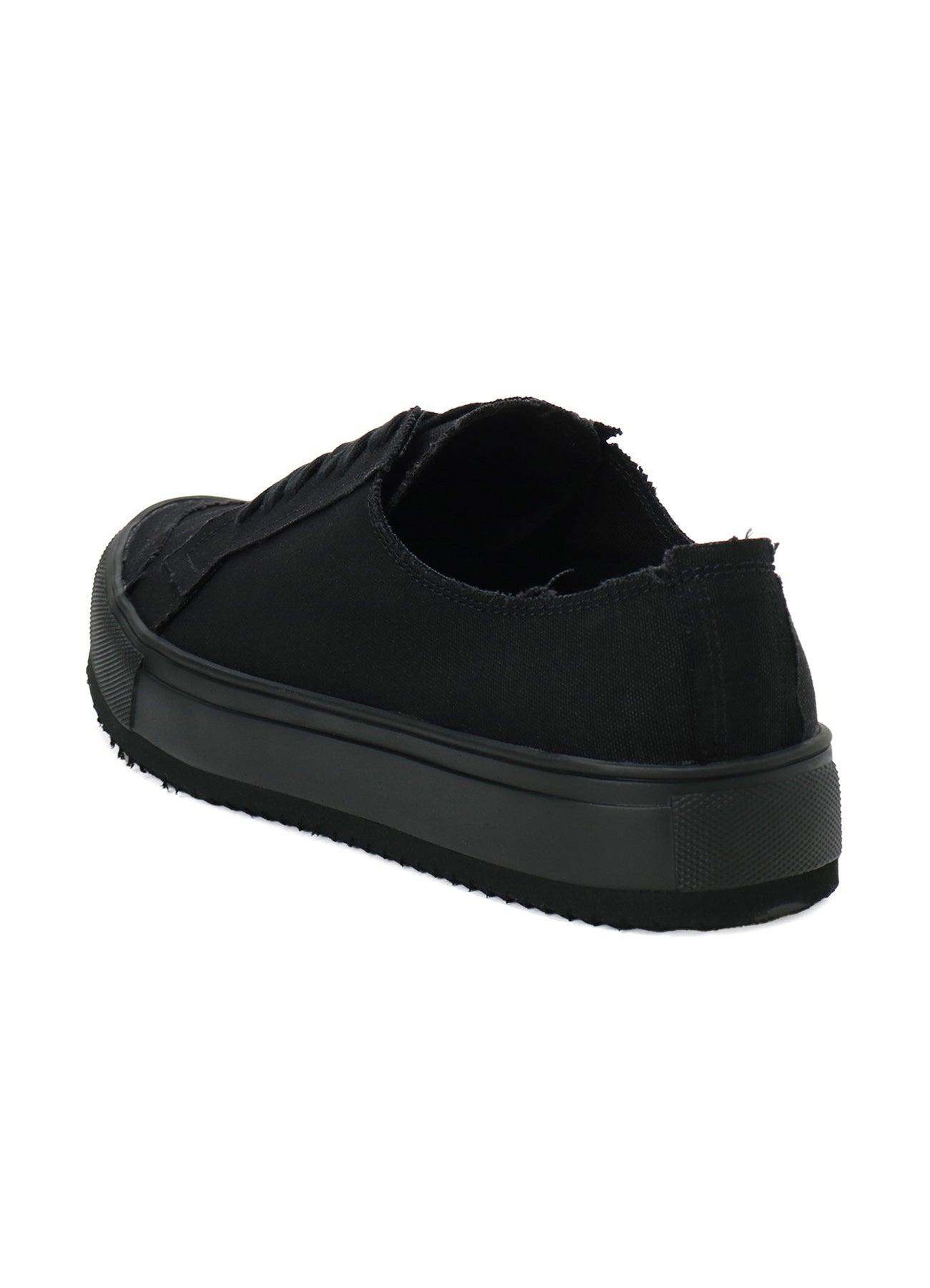 C/9 CANVAS A LOW TOP SNEAKER A