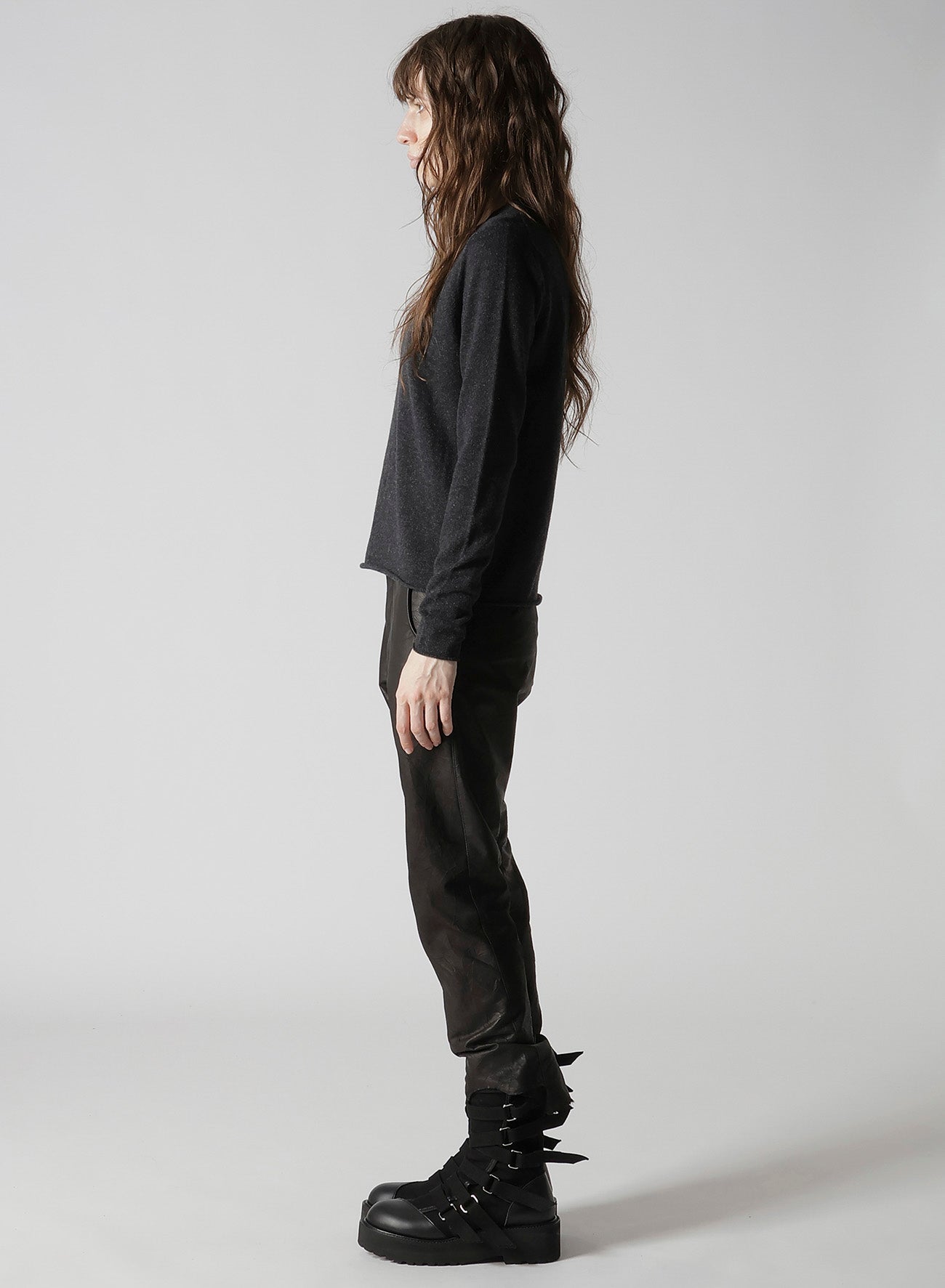 CASHMERE SINGLE JERSEY ROUND NECK SLIT KNIT
