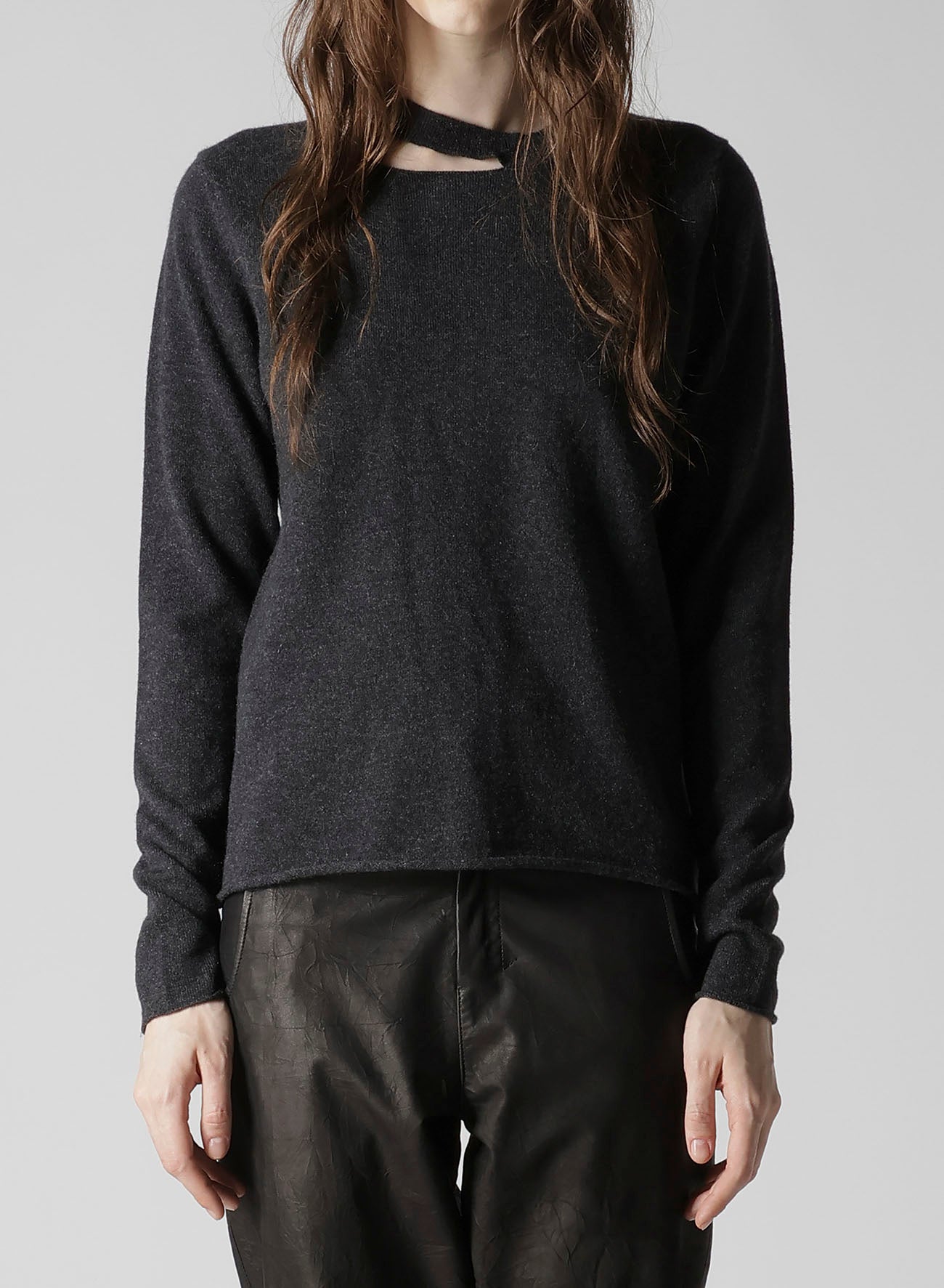 CASHMERE SINGLE JERSEY ROUND NECK SLIT KNIT