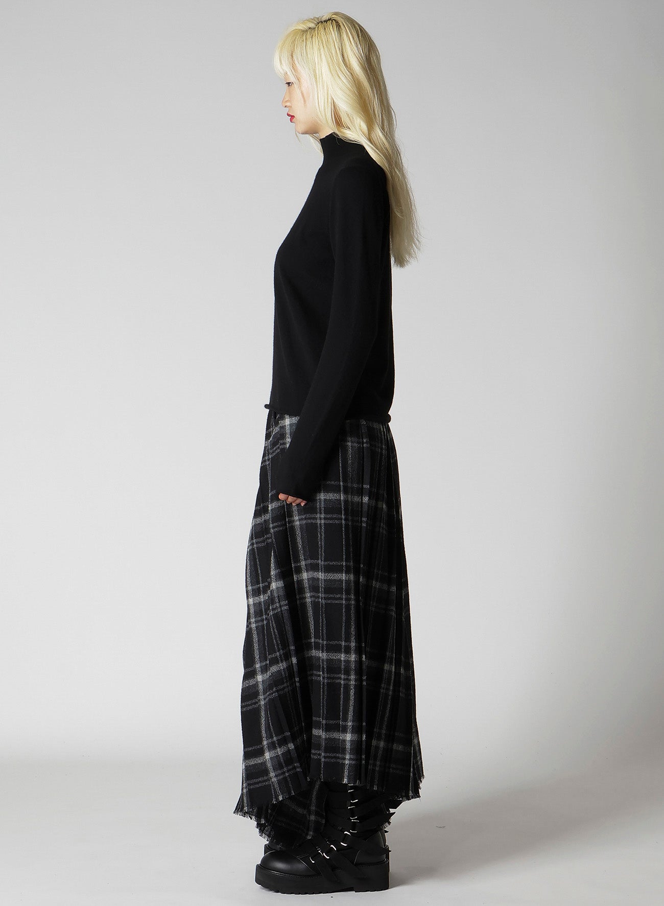 CASHMERE SINGLE JERSEY HIGH NECK SLIT KNIT