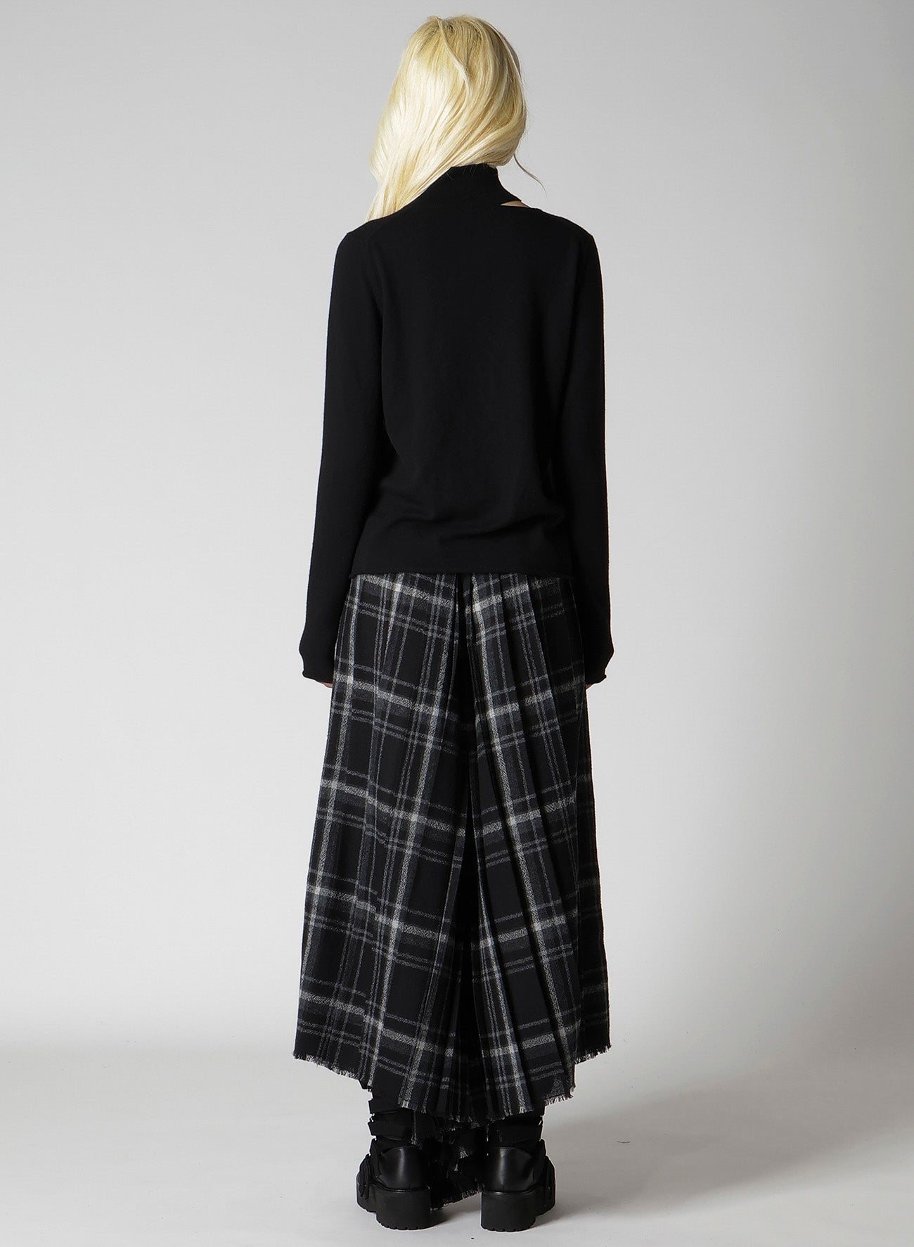 CASHMERE SINGLE JERSEY HIGH NECK SLIT KNIT