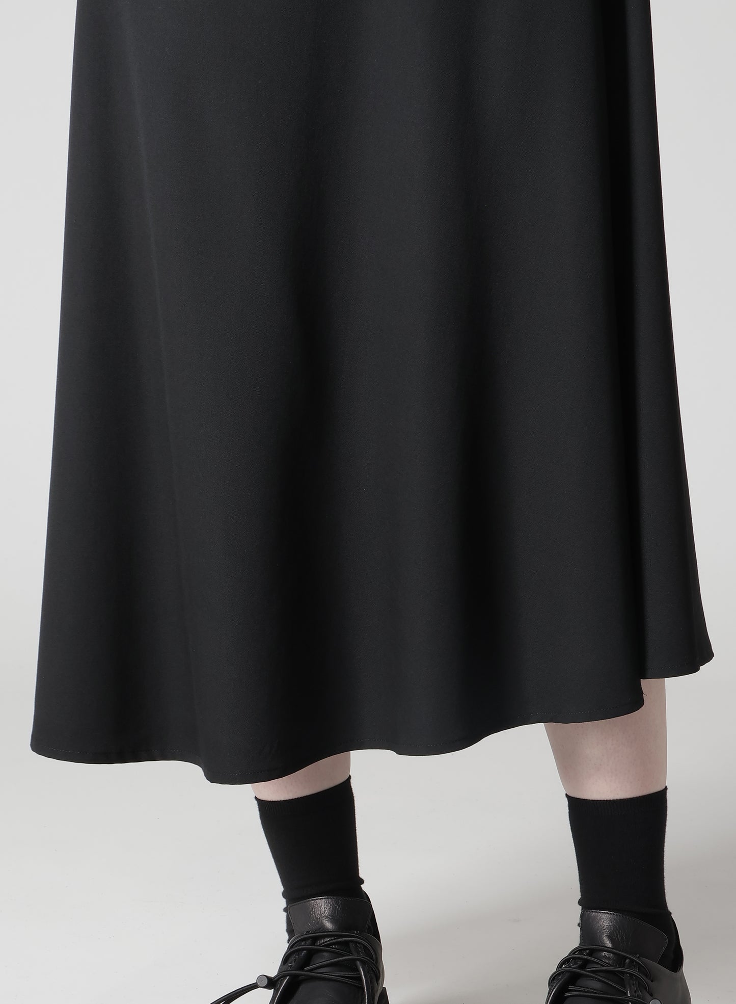 WOOL GABARDINE SHOULDER STRAP SKIRT