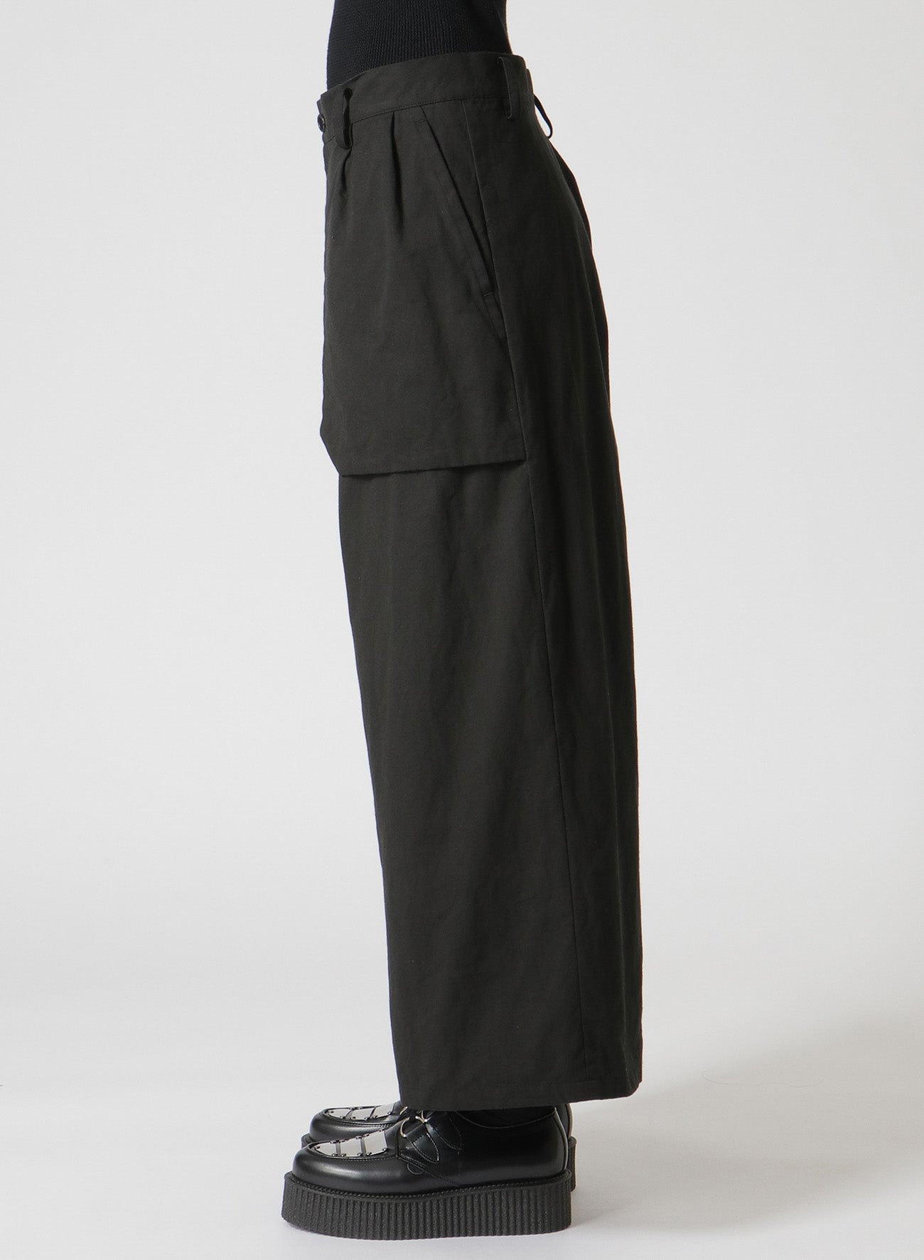 HIGH DENSITY COTTON PLEATED WIDE LEG PANTS