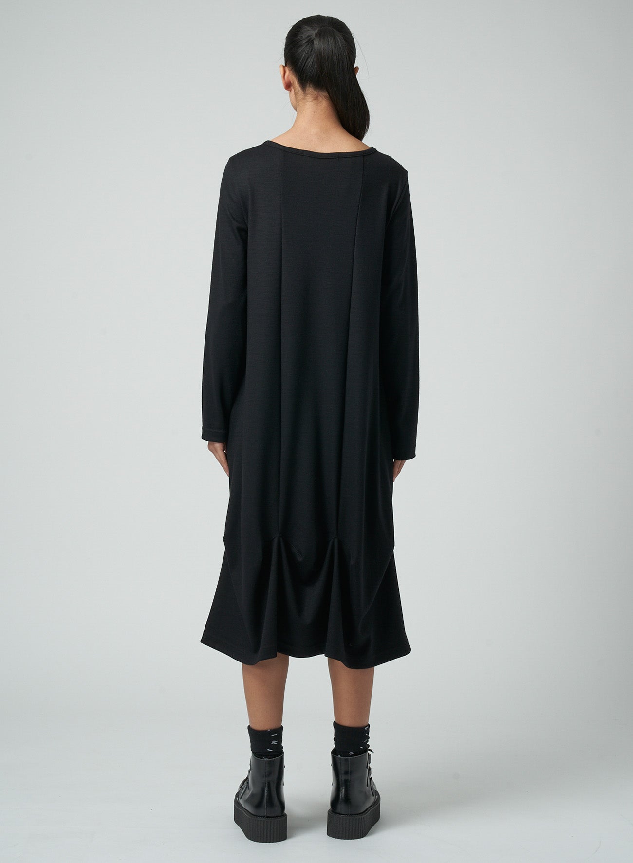 SOFT WOOL DRESS WITH DARTS