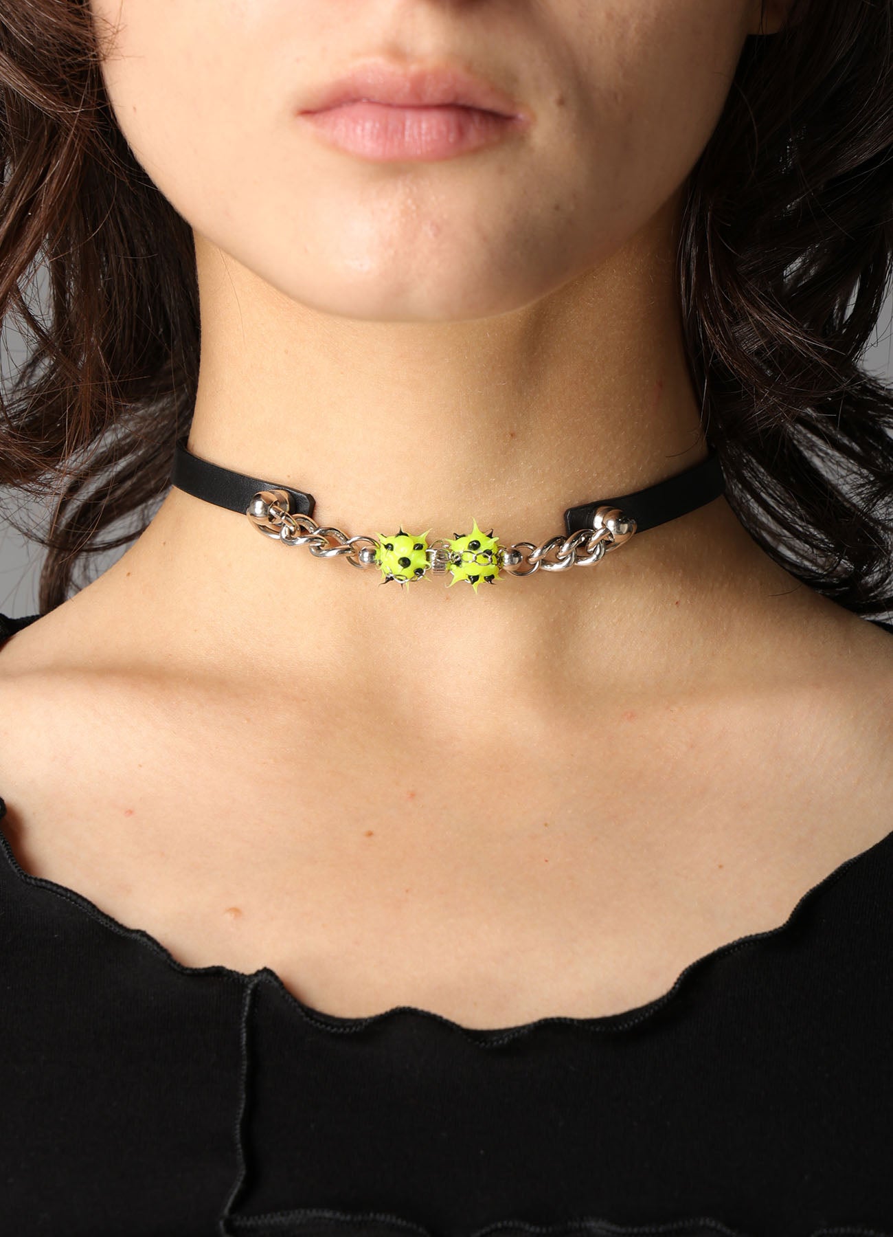 SEMI MATTE KIP LEATHER  SPIKE LEATHER CHOKER