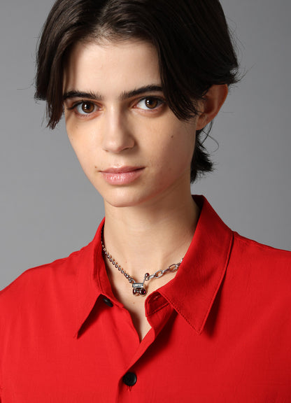 PIERCE CHAIN NECKLESS