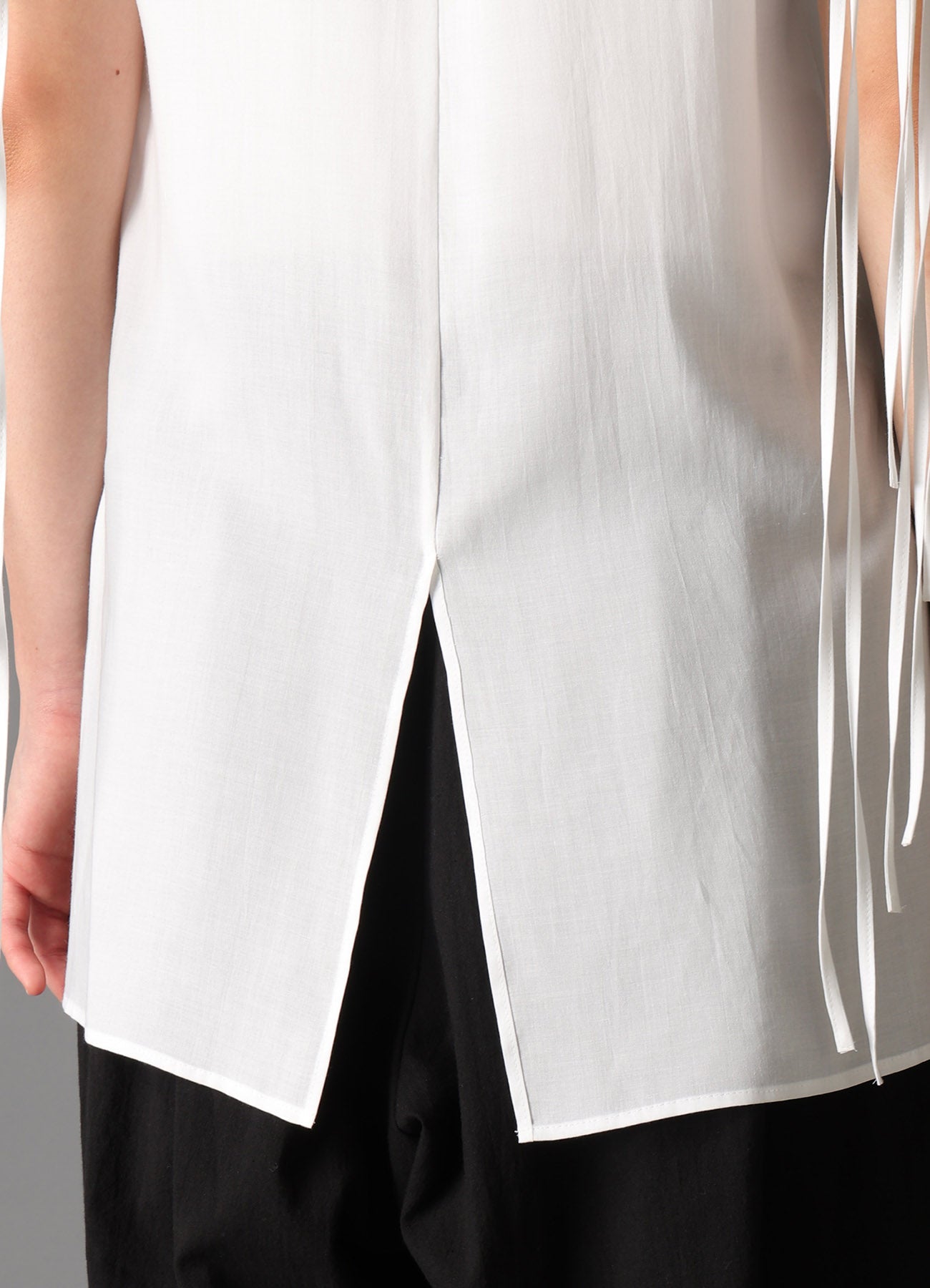 SOFT LAWN STRINGS BLOUSE B