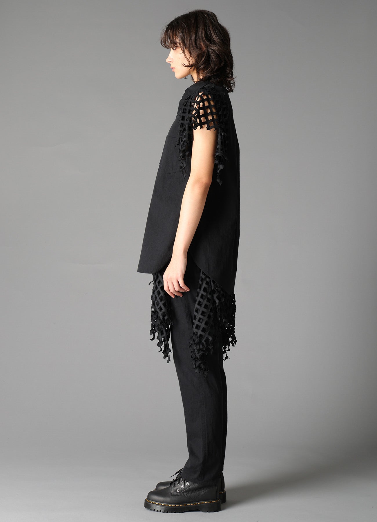 BLACK DENIM DESIGNED SLEEVE BLOUSE B