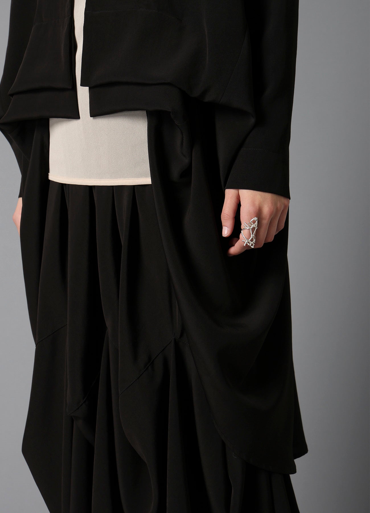 TRIACETATE DECIN FRONT PIN TUCK SHIRT