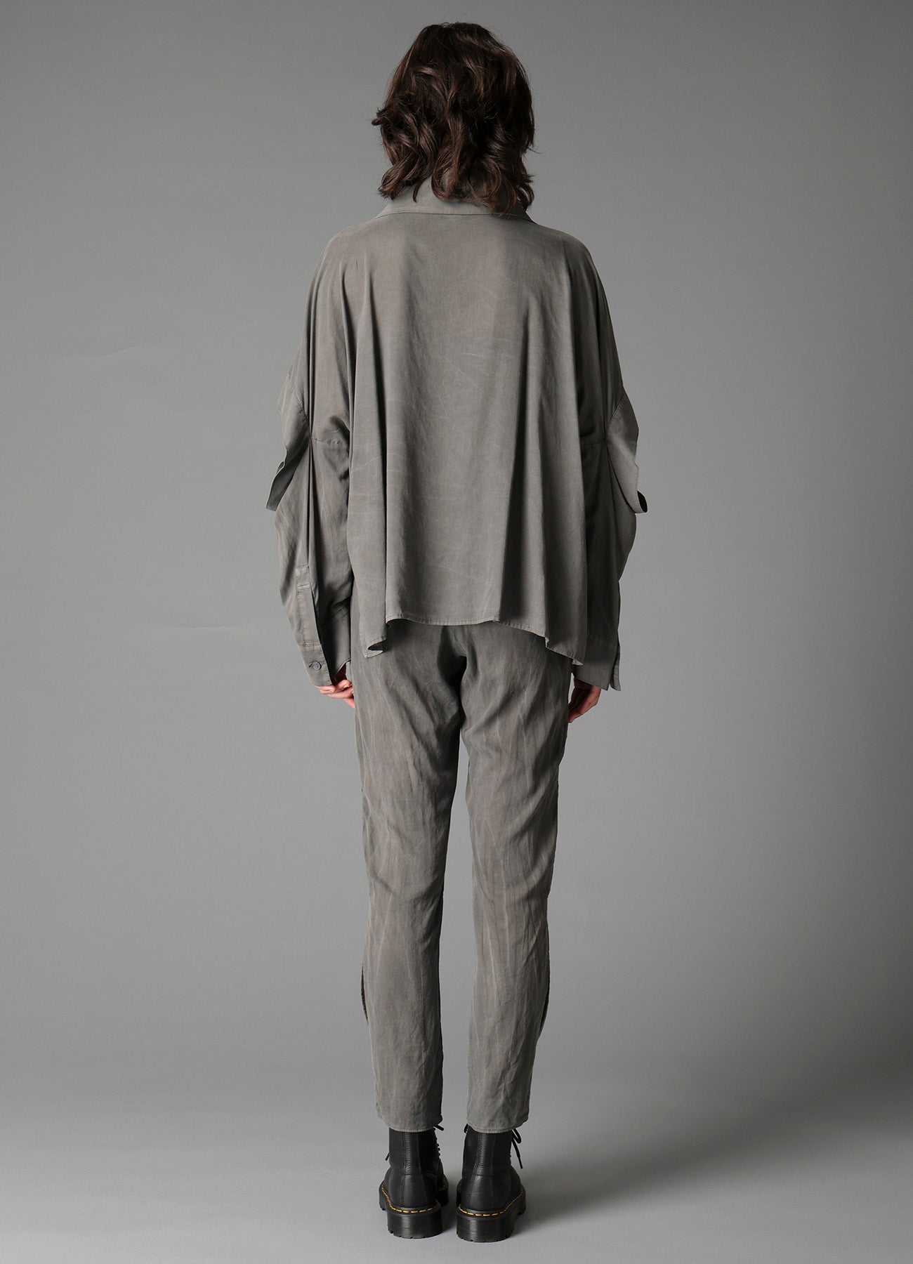 GARMENT-DYED LAWN ELBOW SLIT SHIRT