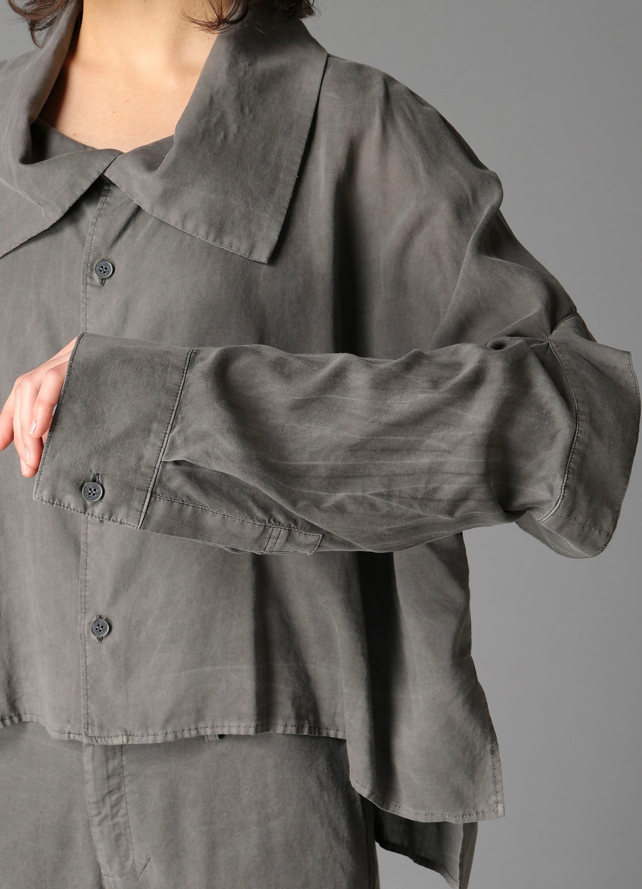 GARMENT-DYED LAWN ELBOW SLIT SHIRT