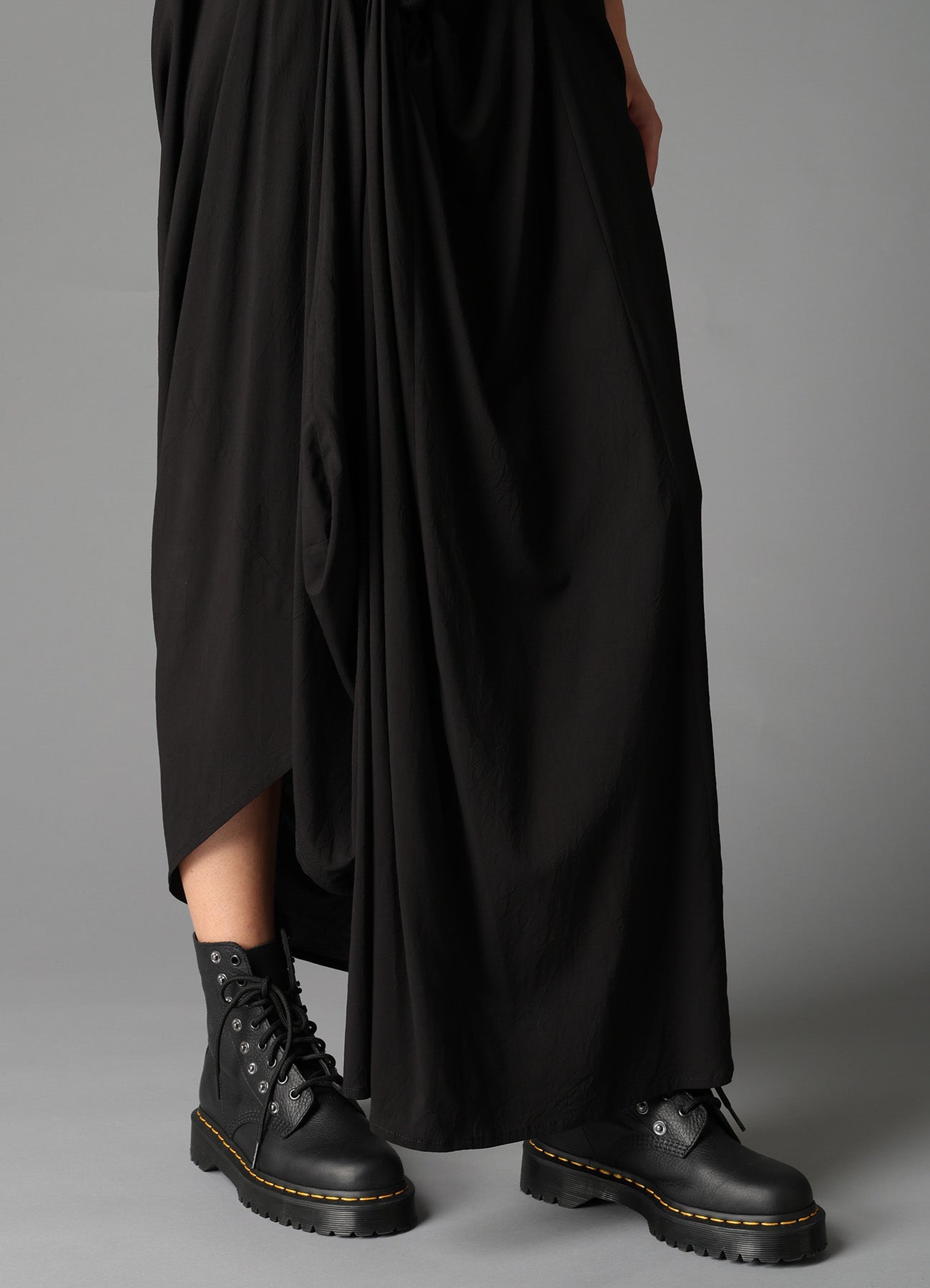 RY/ WRINKLED TWISTED DRES