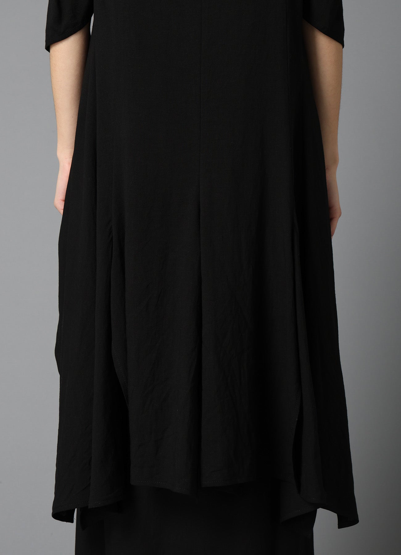 CELLULOSE/ LINEN LAWN OPEN SHOULDER LONG JACKET