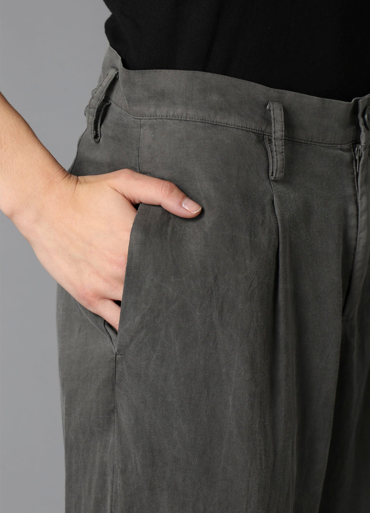 GARMENT-DYED LAWN SLIT PANTS