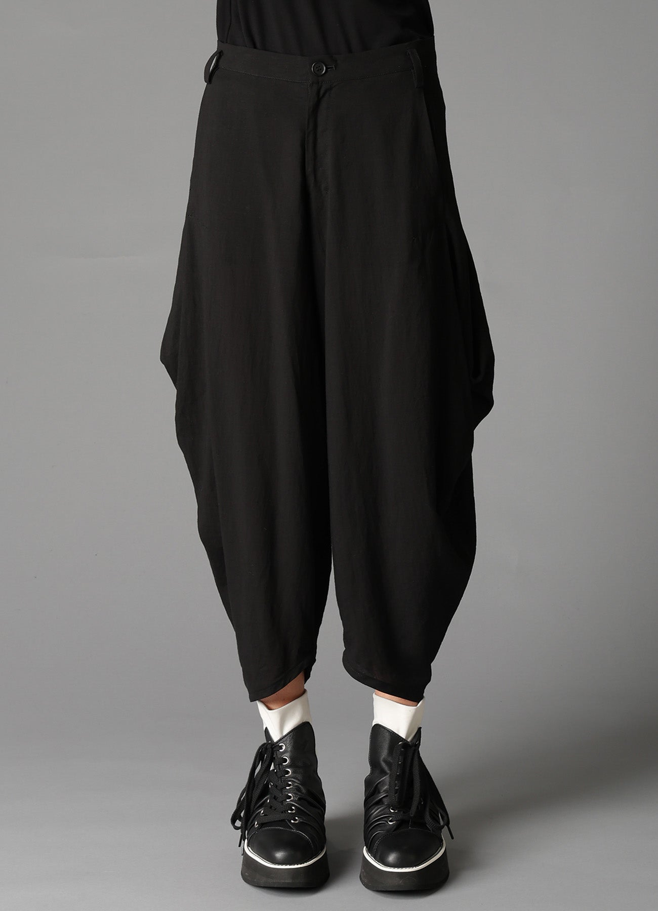 CELLULOSE/ LINEN LAWN BIG TUCK PANTS A – THE SHOP YOHJI YAMAMOTO