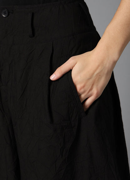 WRINKLED TYPEWRITER CROPPED MACKIN PANTS