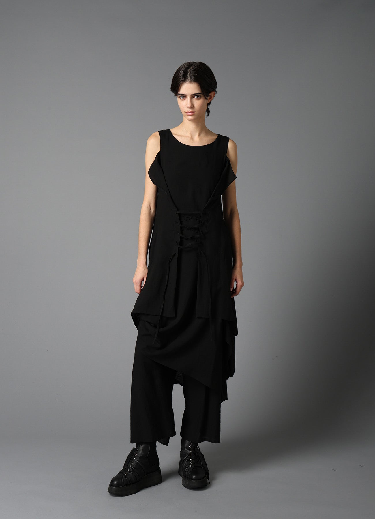 CELLULOSE/ LINEN LAWN BIG TUCK PANTS B