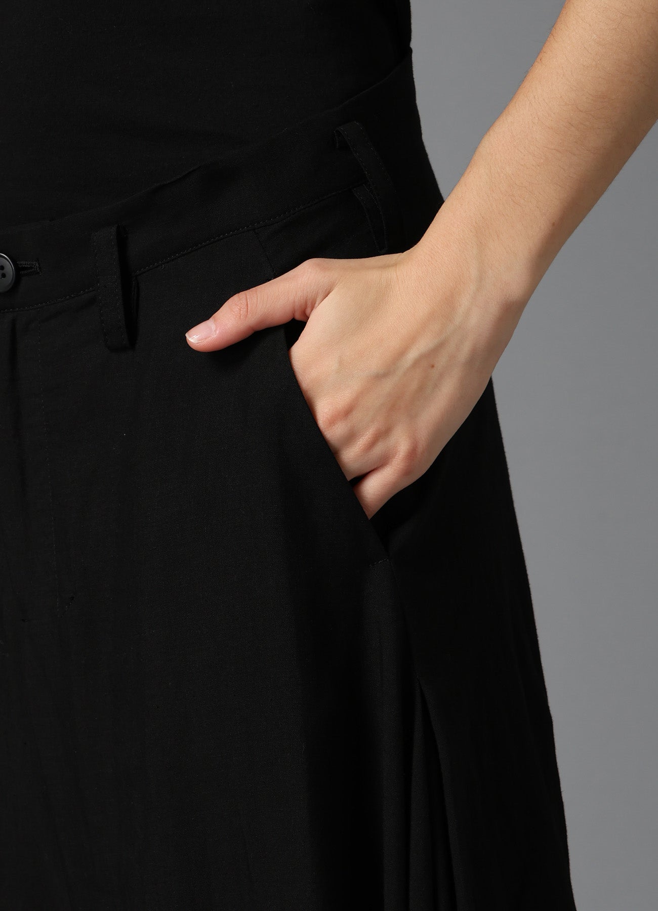 CELLULOSE/ LINEN LAWN BIG TUCK PANTS B