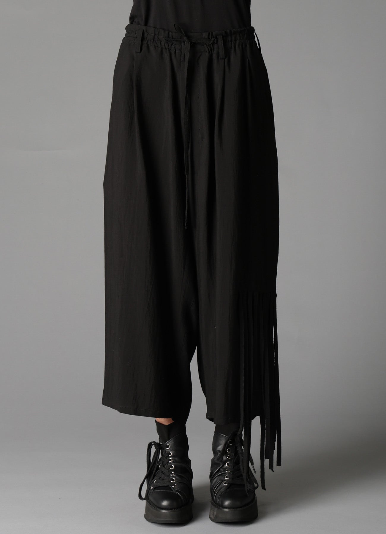HIGH TWISTED GABARDINE FRINGE PATNS
