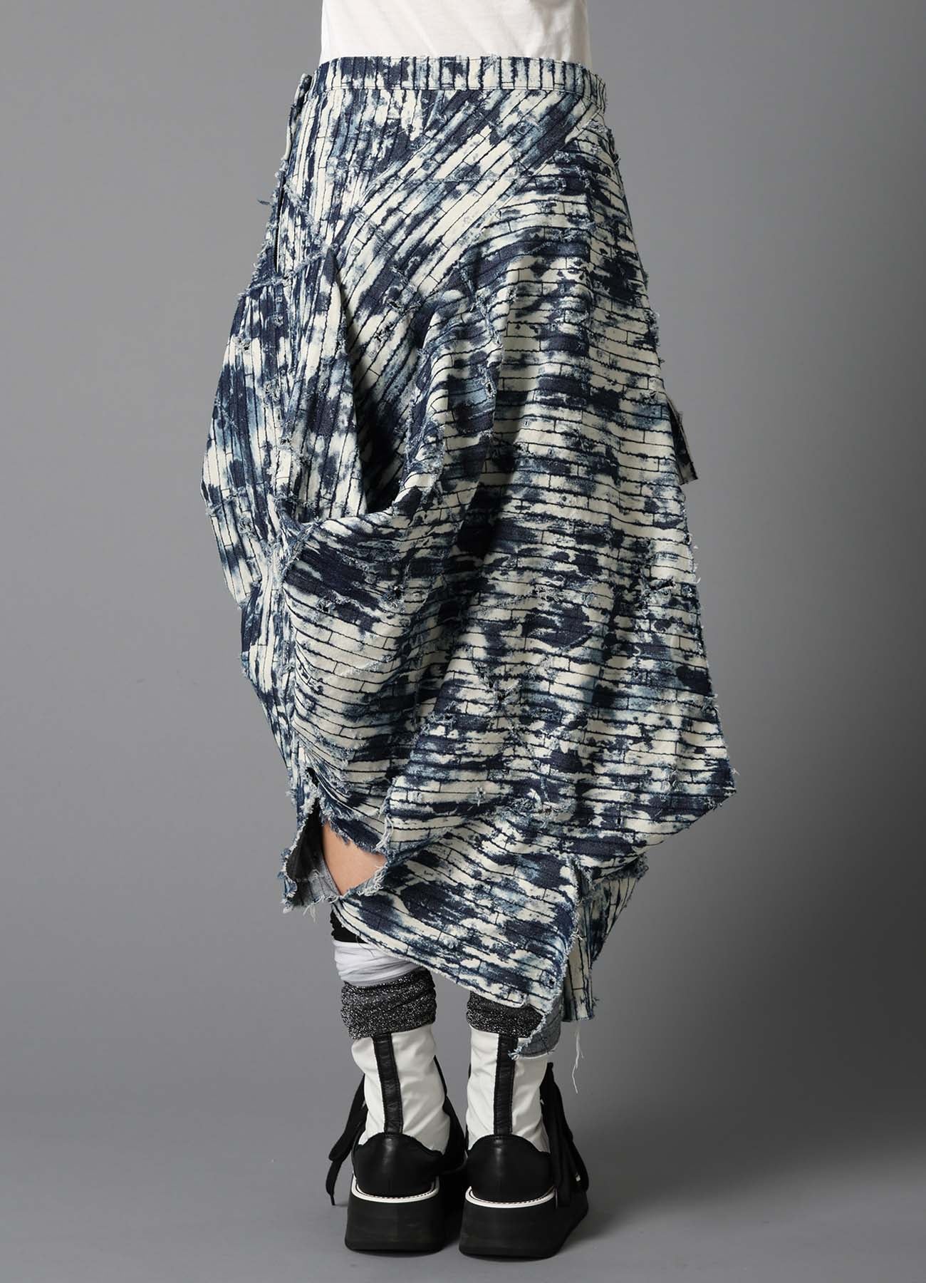 DAMAGED DENIM DRAPED SKIRT