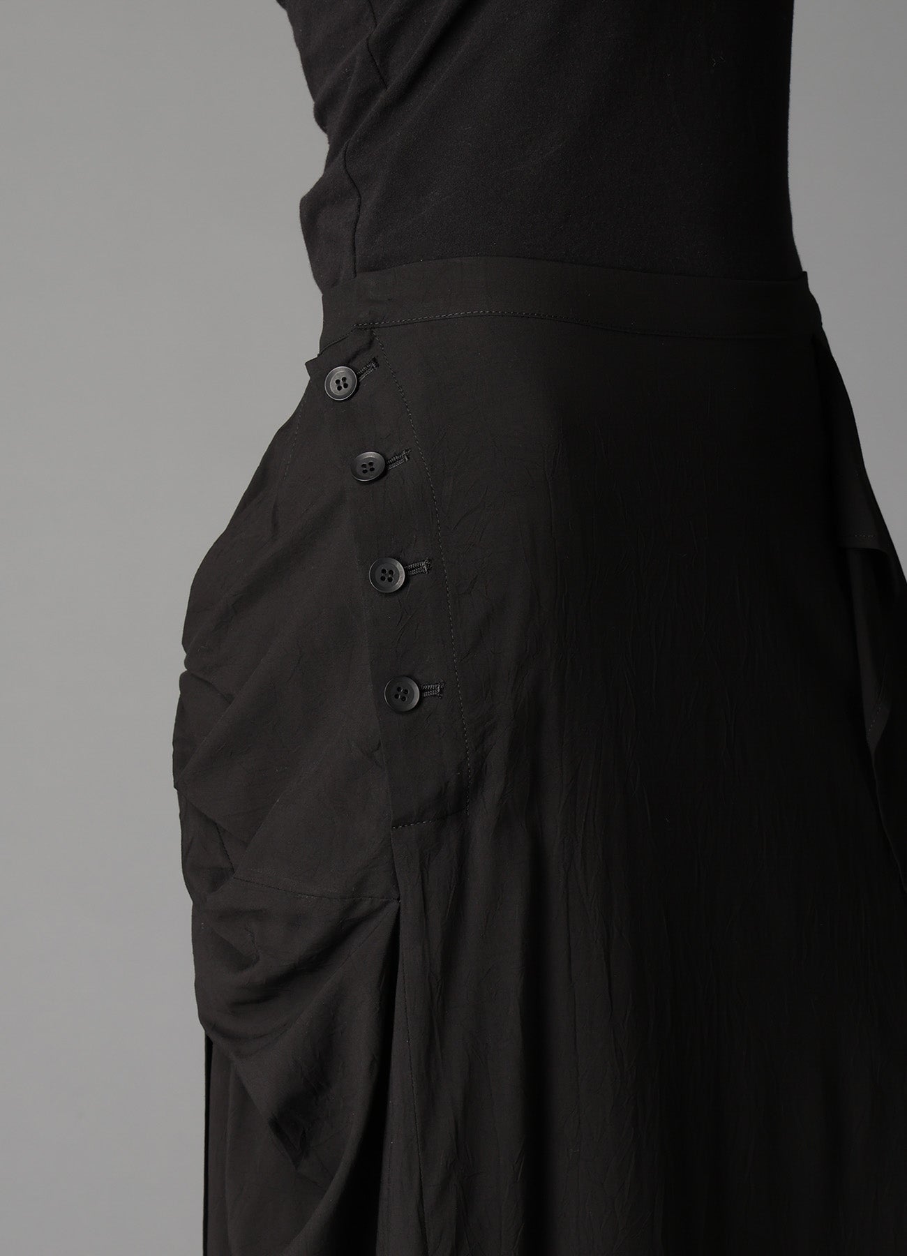 RY/ WRINKLED B TWISTED SK