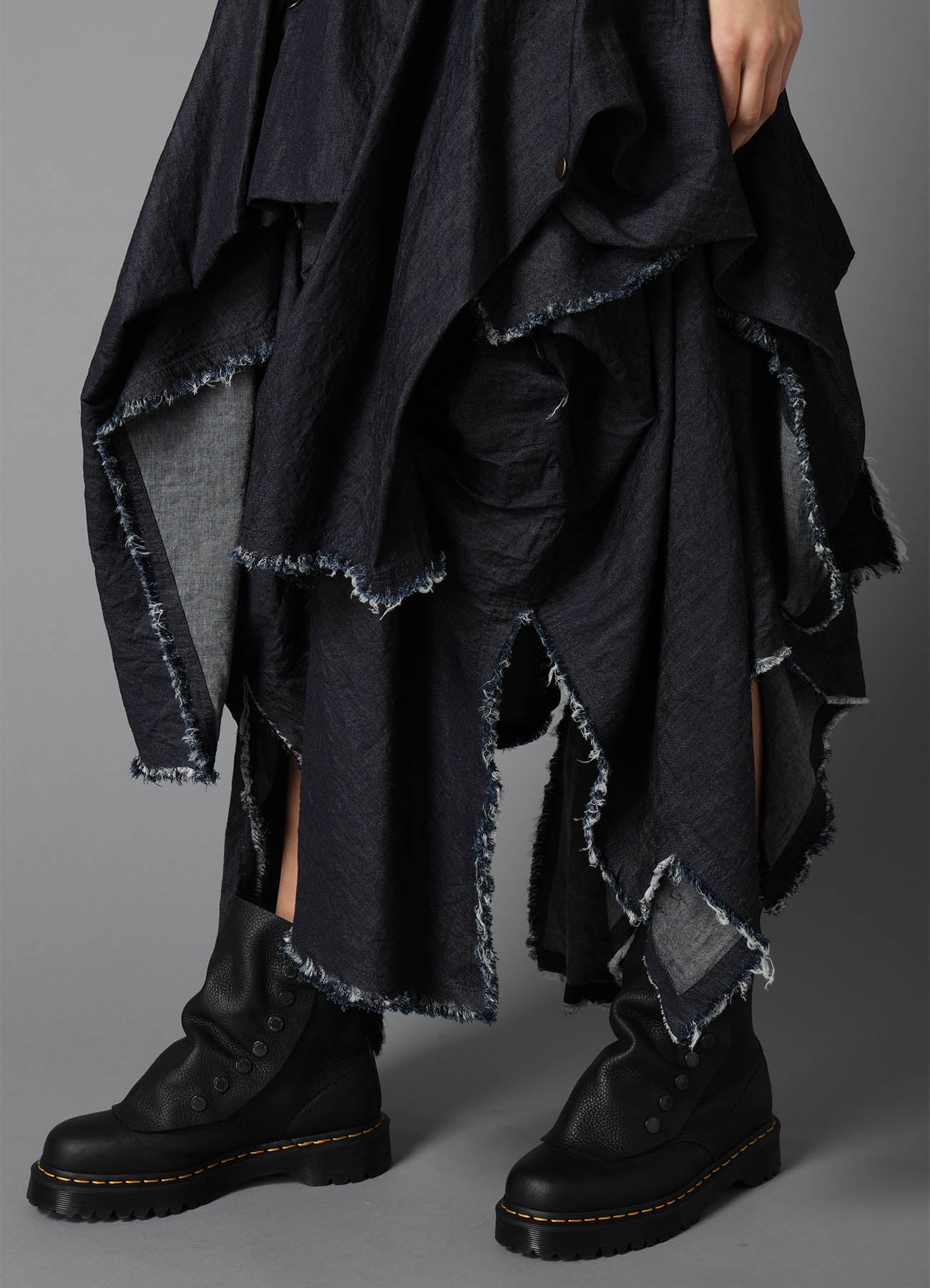 6oz DENIM DESIGNED HEM LAYERED SKIRT