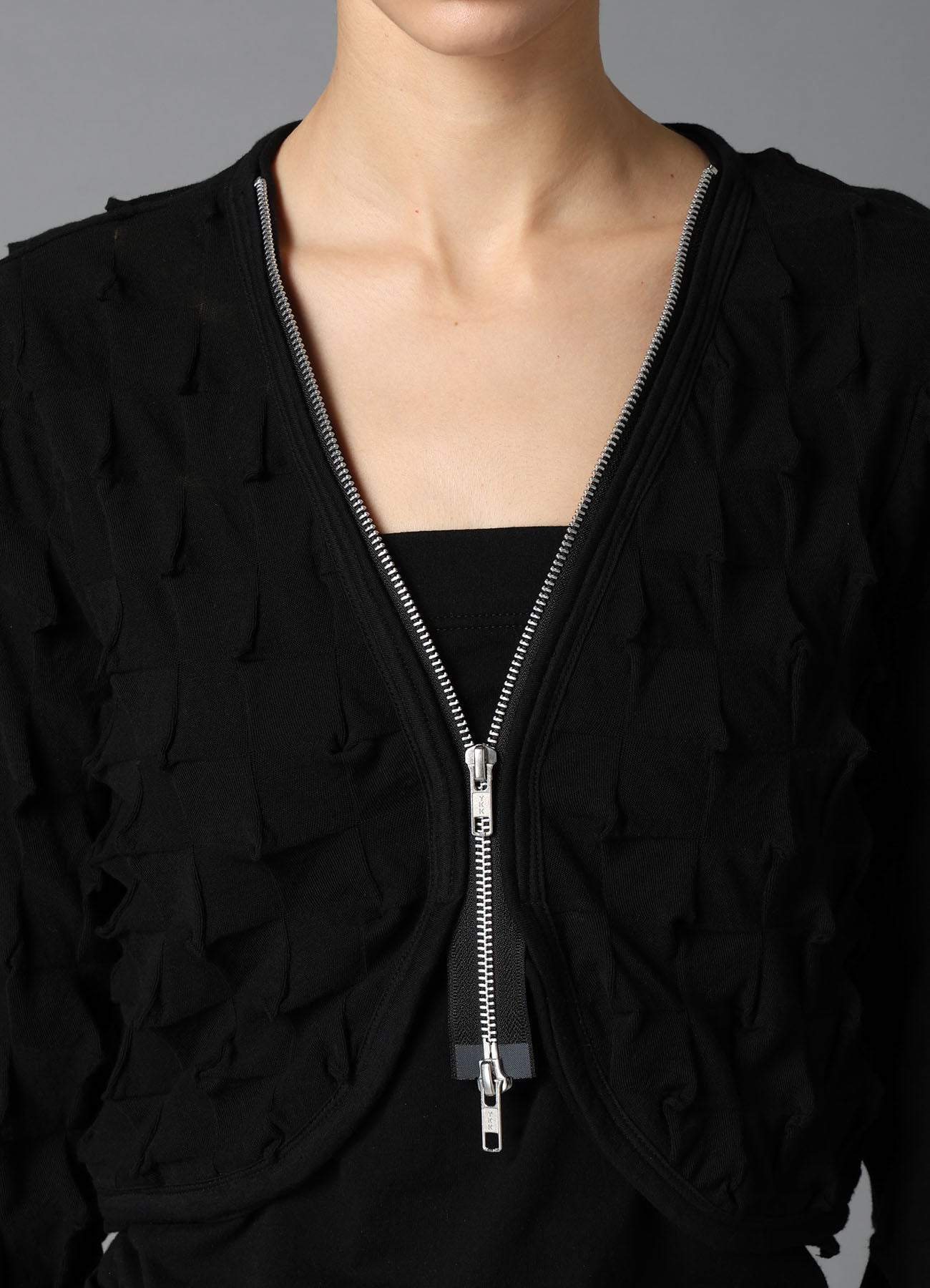 3D LINK STITCH ROUND HEM BOLERO