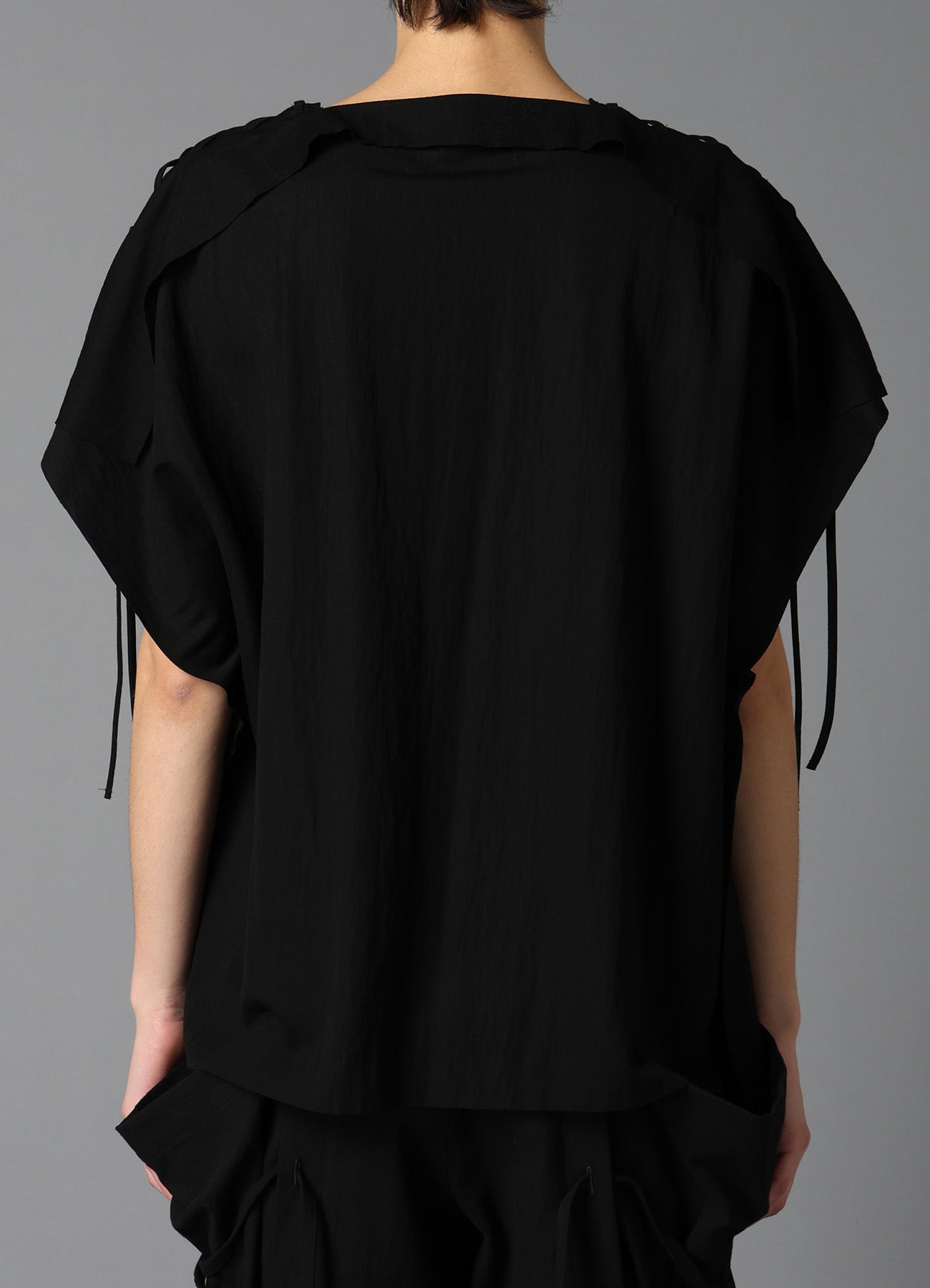 NATURAL SMOOTH LACE UP SQUARE TEE