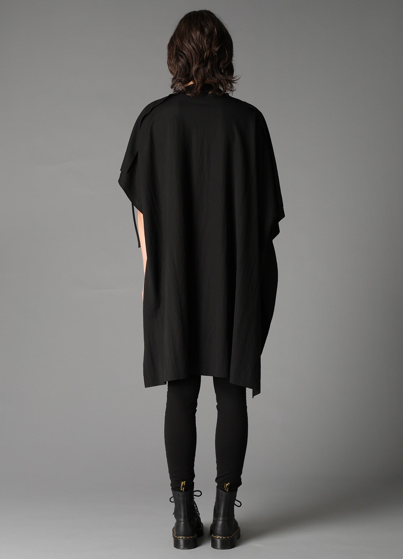 NATURAL SMOOTH LACE UP ASYMMETRIC TEE