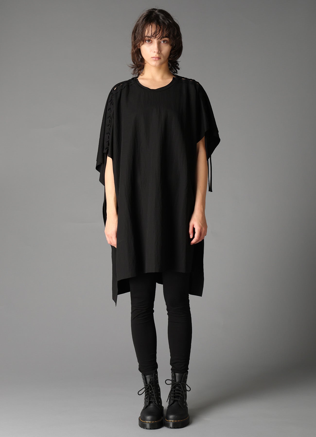 NATURAL SMOOTH LACE UP ASYMMETRIC TEE