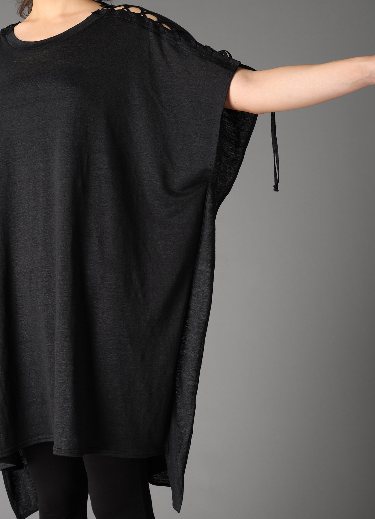 LI/ SINGLE JERSEY LACE UP ASYMMETRIC TEE – THE SHOP YOHJI YAMAMOTO