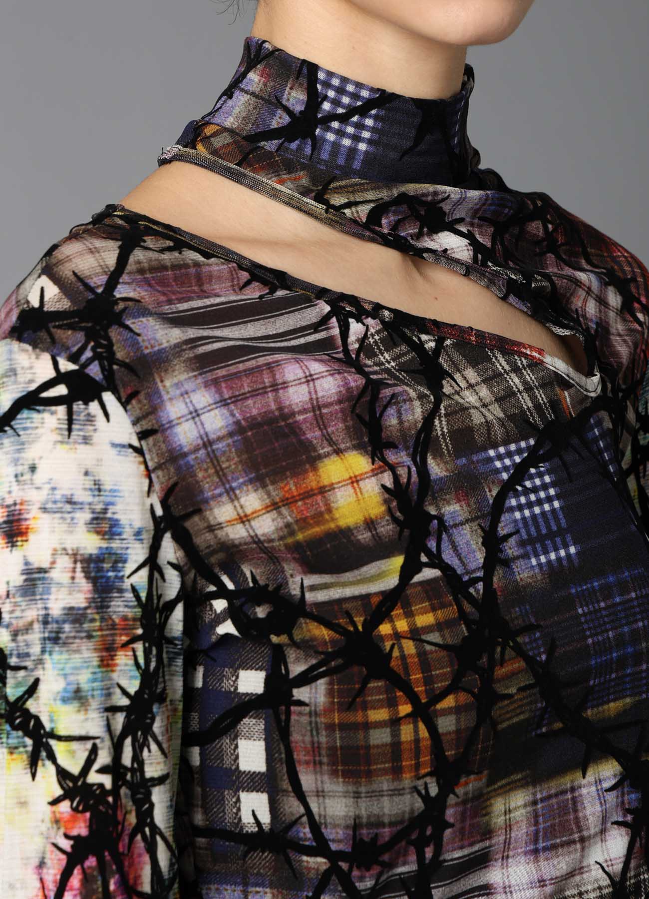 CHECK + FLORAL COMBINATION SLIT HIGH NECK T-SHIRT