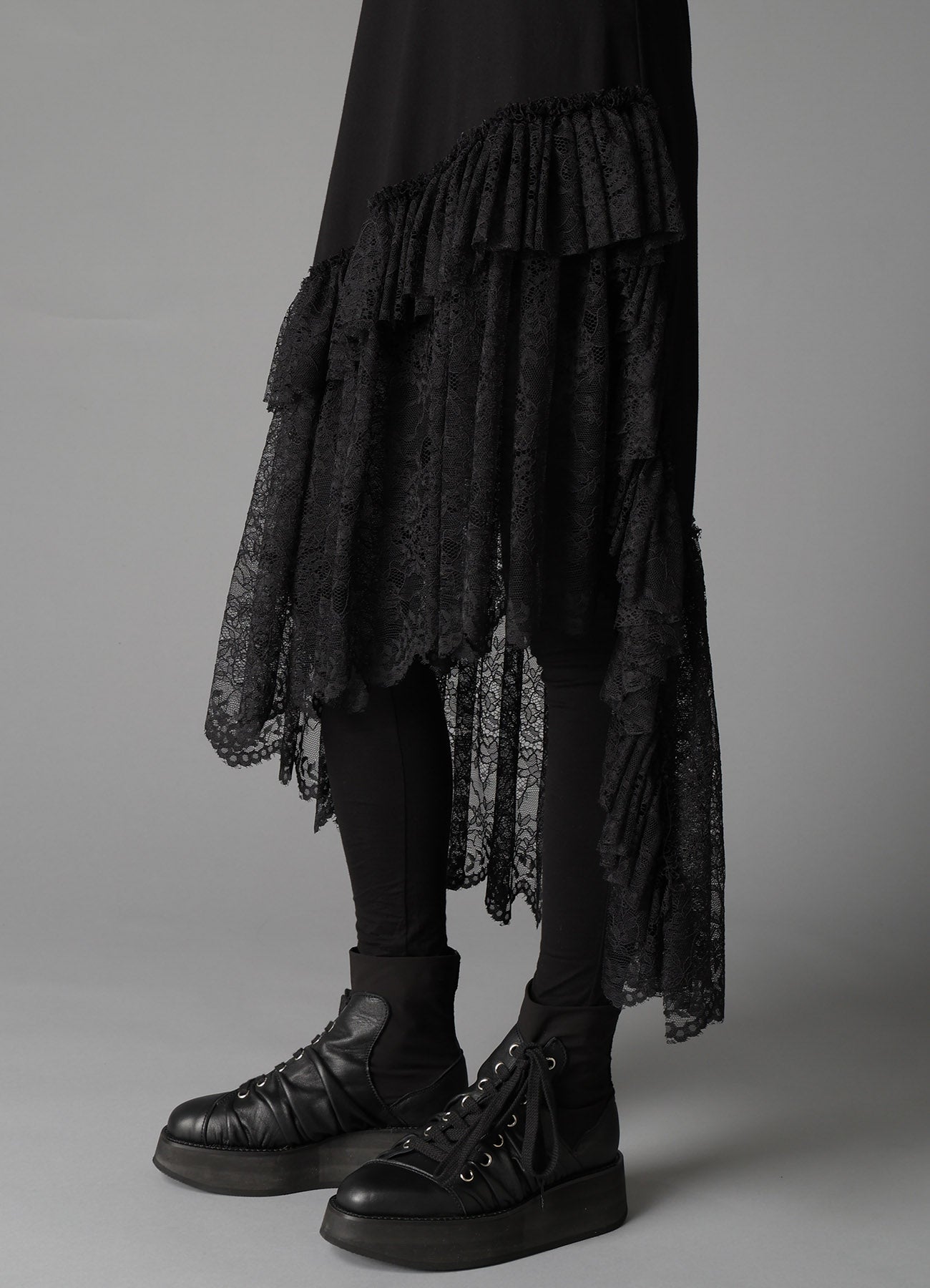 FLOWER LACE+SIGLE JERSEY LACE DETAIL DRESS