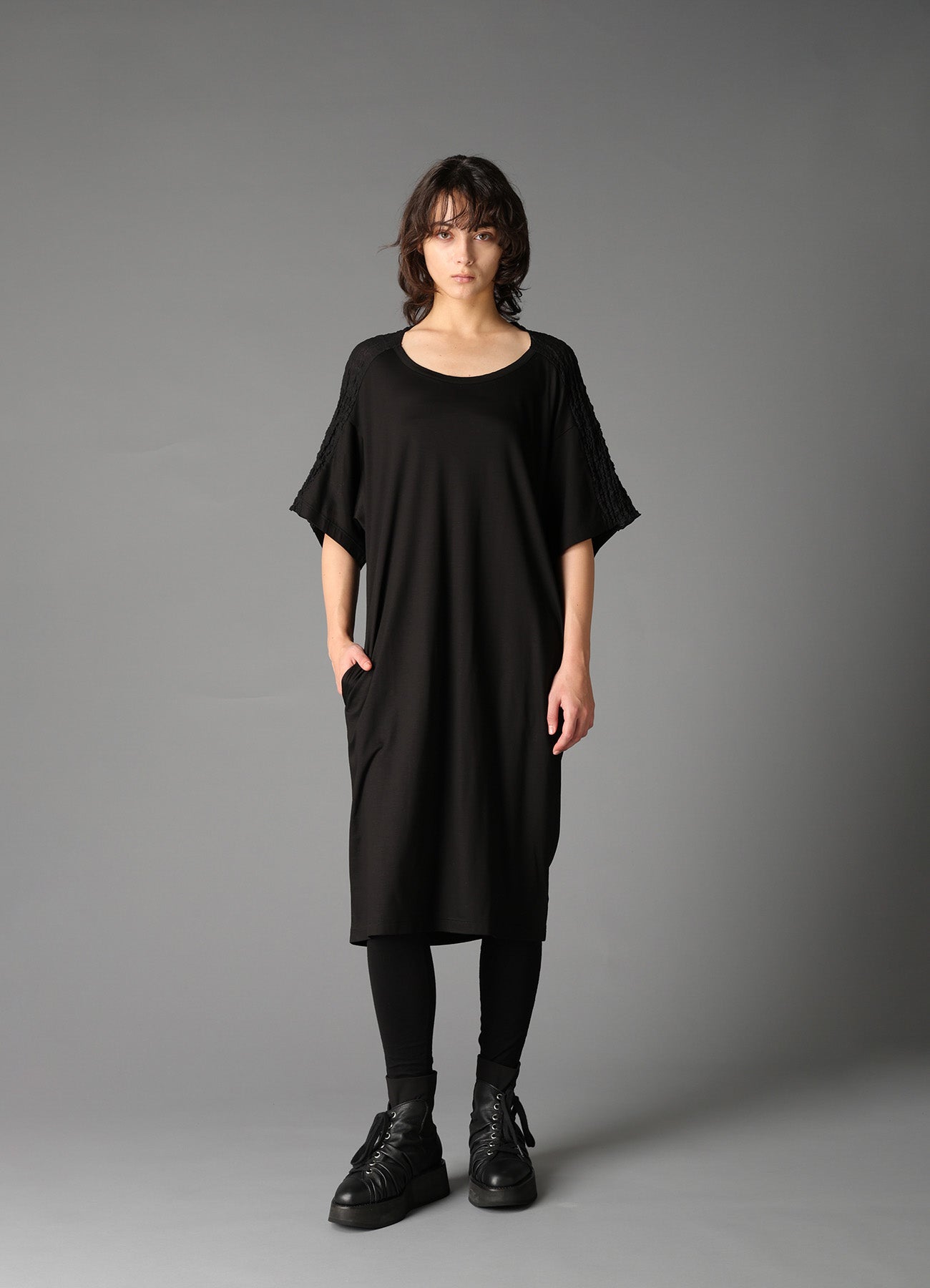Yohji Yamamoto ミルドギャバジンツイストドレス 25AW SINGLE JERSEY+SHRINKED LACE BACK TWIST DETAIL DRESS – THE SHOP