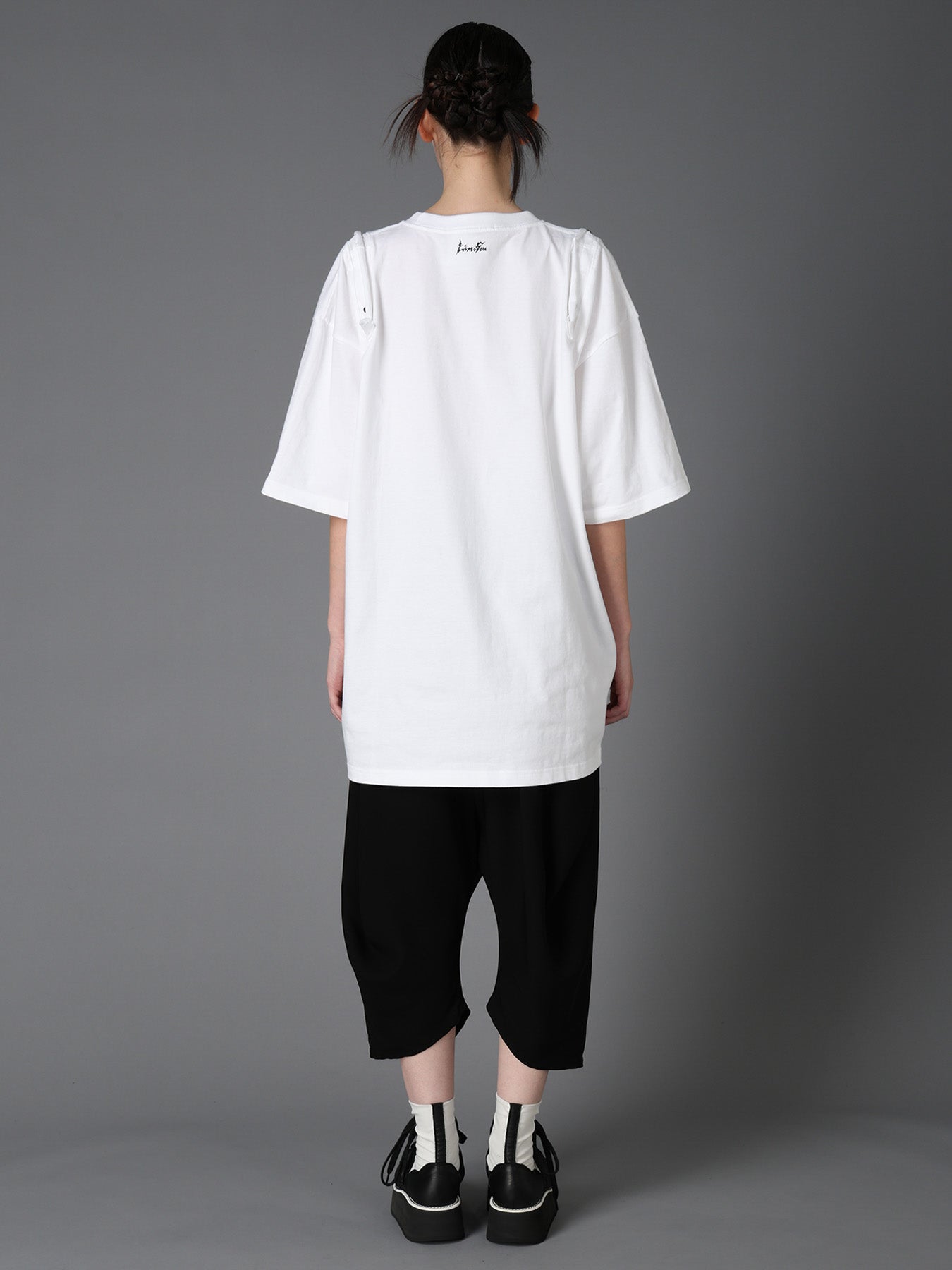 [LIMIted] DOT BUTTON REMAKE T-SHIRT